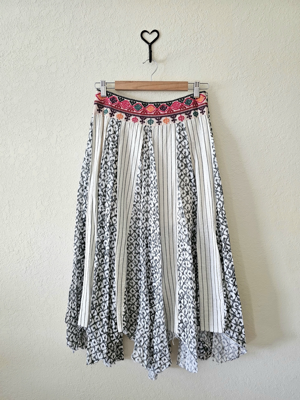 Boho Maxi Skirt with Embroidered Pink Waistband - White & Black Pattern - Picture 1 of 16